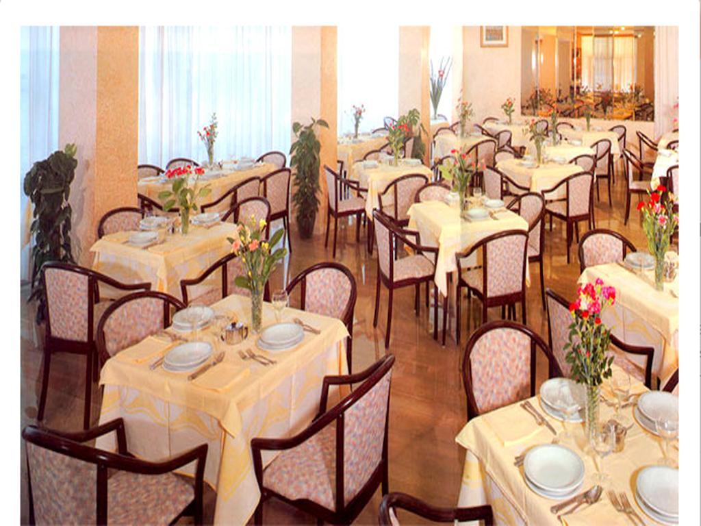 Hotel Glenn ريميني المظهر الخارجي الصورة